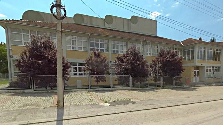 Oglasila se direktorka škole u Mrčajevcima o nasilju nad đakom: "Briga za jedno dete ne sme da se pretvori u hajku protiv drugih ljudi"