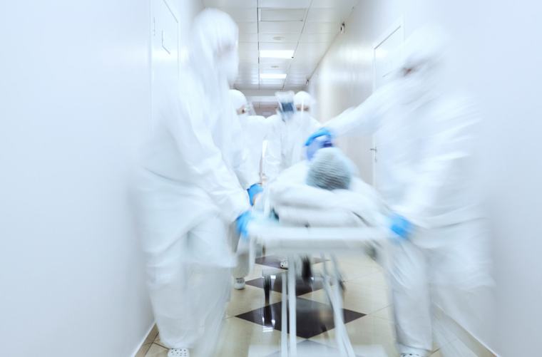 Teška zarazna bolest puni bolnice; Lekari upozoravaju na opasne simptome
