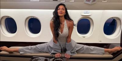 Nikol Šerzinger pokazala neverovatnu gipkost: U avionu uradila špagu kao od šale (FOTO)