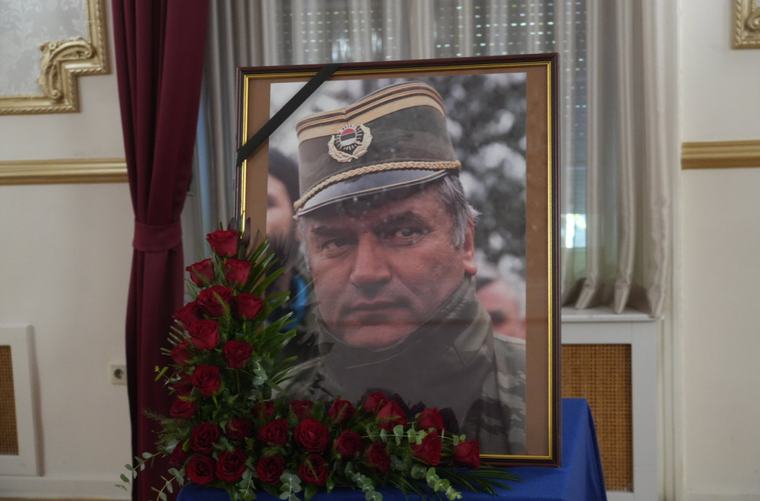Završena komemoracija generalu Ratku Mladiću u Domu vojske u Beogradu FOTO