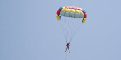 Drama u Crnoj Gori: Povređena jedna osoba u nezgodi tokom paraglajdinga