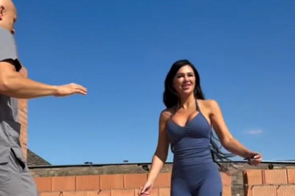 "MEŠAM MALTER!" Stanija pokazala KUĆU U IZGRADNJI, nadgleda radove - tu su joj i brat i majka: "Širimo se! Bauštelka na terenu" (VIDEO)