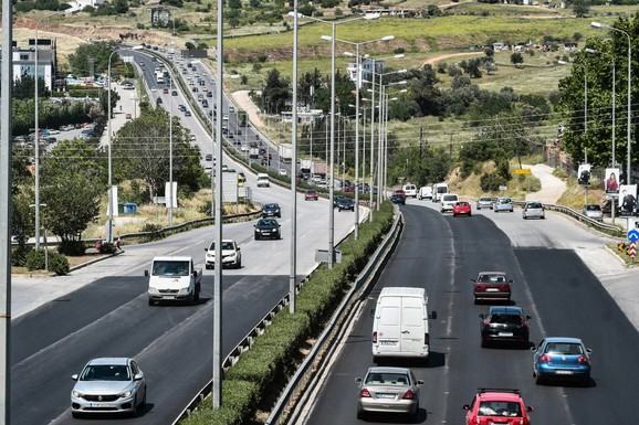 ŠTA DA RADITE AKO VAM SE POKVARI AUTO U GRČKOJ Ovi jednostavni trikovi će vam uštedeti vreme, živce i novac na letovanju