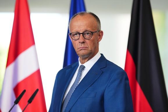 PANIKA U NEMAČKOJ! AfD ispisao istoriju, Merc doživeo brutalan pad: "On ima ozbiljan problem"