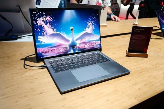 Lenovo pokazao laptop koji "raste" pritiskom na dugme: Ekran se širi sa 14 na 17 inča, a tu je i model bez ventilatora
