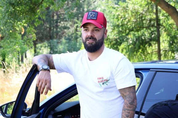 LUKA VUJOVIĆ PRESADIO KOSU Nakon izlaska iz rijalitija otišao pod nož: "Više ne mogu da me prozivaju da sam ćelav"