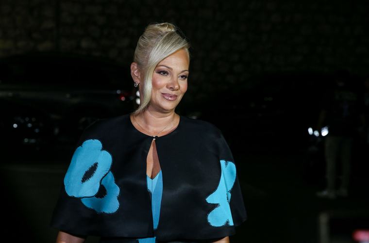 Ilda Šaulić proslavila 10. godišnjicu braka: U posebnom društvu uživala u koncertu, a onda i sama zapevala