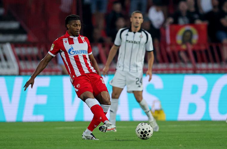 CRVENA ZVEZDA POBEDILA PARTIZAN U 180. VEČITOM DERBIJU! Crno-beli poveli u prvom minutu, a onda su Dijeng i Ivanić doneli preokret crveno-belima!