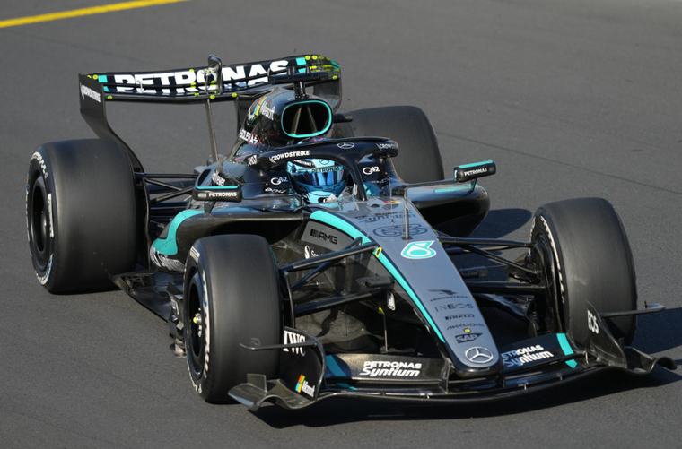 Mercedes opet najbrži – Hamilton zabrinut
