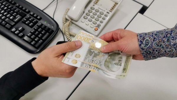 PRIJAVE ZA 6.000 DINARA KREĆU 7. SEPTEMBRA: Dva podatka su ključna, ovo su detalji apliciranja za pomoć države