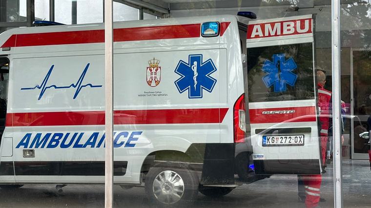 TEŽAK SUDAR NA OBILAZNICI OKO ČAČKA Povređeni muškarac i devojka hitno prevezeni u bolnicu