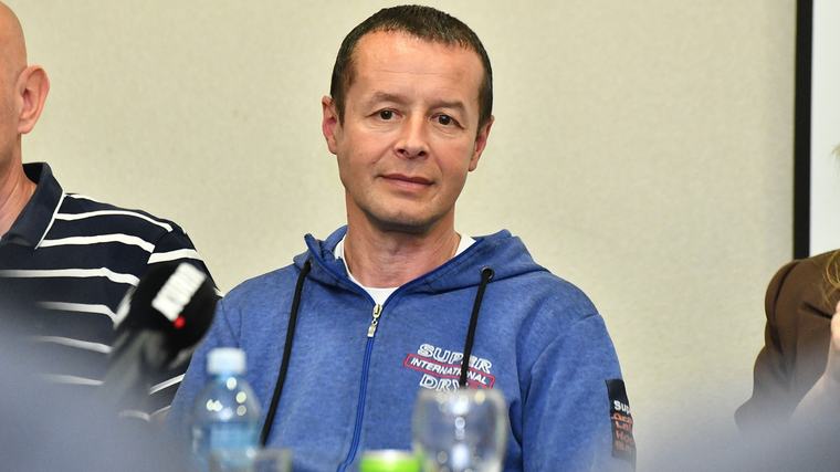 "BUDI ŠMEKER PA REŠAVAJ STVARI SA ŽIVIMA" Nakon skandalozne izjave Dr Igija o pokojnim kolegama, oglasio se uznemireni muzičar: "Suze su mi krenule, svi su mi umrli od raka"