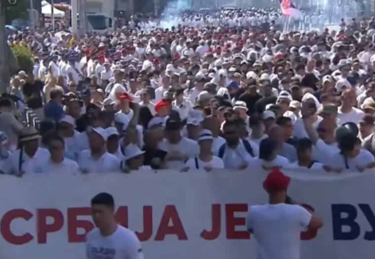 Опсадно стање у Нишу пред долазак Вучића: Огроман притисак на запослене да сачекају председника, чак и на оне који нису у СНС