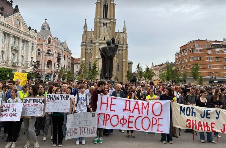 Čistke u najboljim gimnazijama u Srbiji, bez zadrške dele otkaze nepodobnim profesorima: “Pobunila sam se zbog izbačenih kolega, pa stavljena na spisak za odstrel”