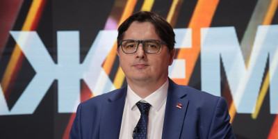 Uglješa Mrdić: "Kreatori blokaderske kampanje lažima o navodnom prisluškivanju izmišljaju novi zvučni top!"