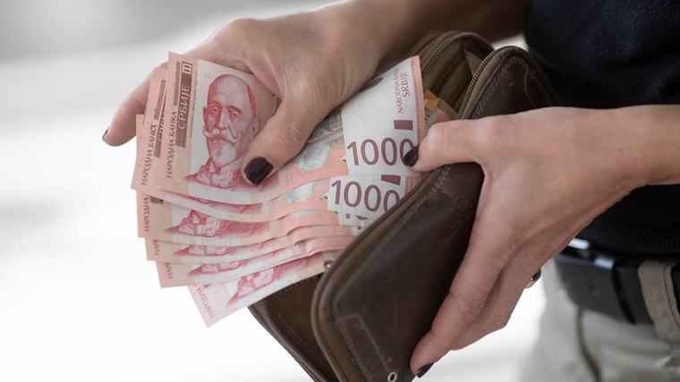 Tačno u ponoć otvoren portal za 6.000 dinara: Ovo su koraci za prijavu, na jednu stvar posebno obratite pažnju
