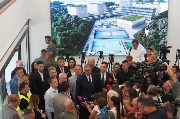 Vučić: Ulaganja u data centre i savremene tehnologije od ključnog značaja za razvoj Srbije