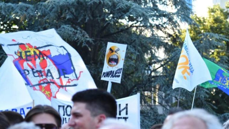 Šta rade opozicione stranke u Srbiji?