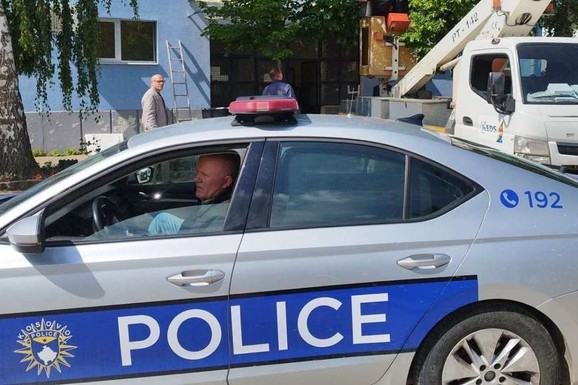 MUŠKARAC IZBODEN NOŽEM , ZA NAPADAČEM SE I DALJE TRAGA Drama u Vitini: Hitno prevezen u bolnicu