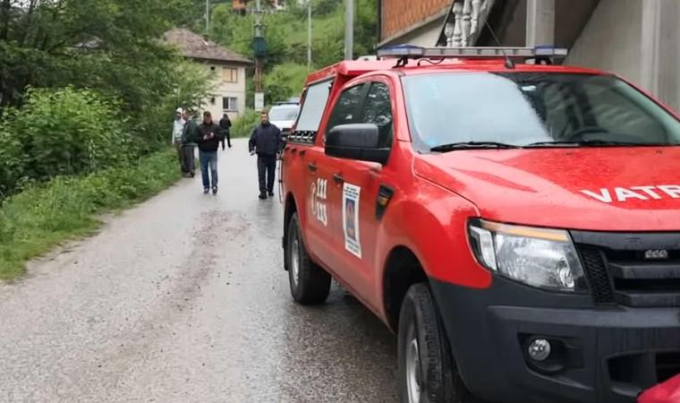 TELO MUŠKARCA PRONAĐENO U ČATRNJI: Morali da ga izvlače vatrogasci