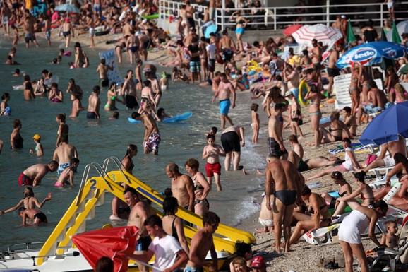 Porodica prekinula letovanje u Hrvatskoj usred odmora zbog ovoga: "Nismo više mogli da izdržimo!"