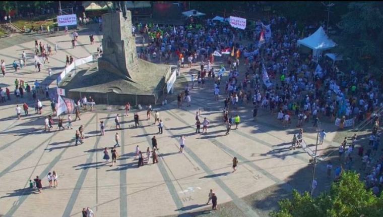 RASPAD BLOKADERA: Studenti vetiraju, blokaderi odustaju od glasanja za njih