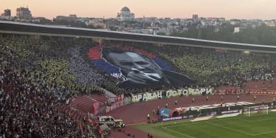Minut ćutanja za Ratka Mladića na 180. večitom derbiju: Navijači Zvezde citirali slavne reči generala (VIDEO)