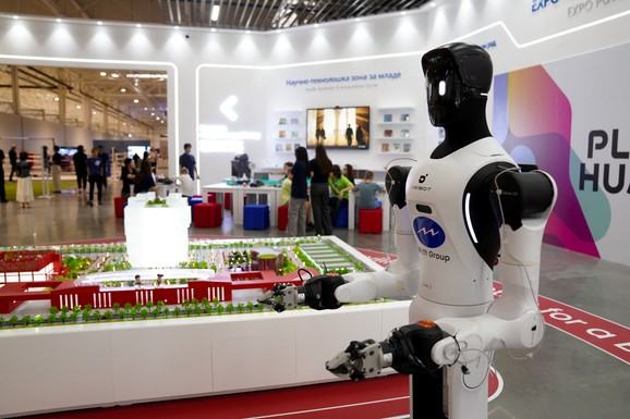 PRVI HUMANOIDNI ROBOTI SIŠLI SA TRAKE U ŠAPCU! Evo koja će biti njihova namena