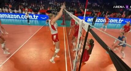 SRAM VAS BILO! Srpske odbojkašice ponovo pokradene, sudije poklonile poen Poljakinjama