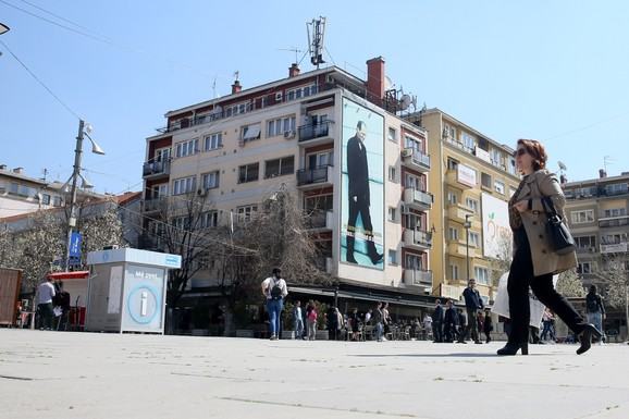U Prištini protest predsednika opština koje rade u sistemu privremenih institucija