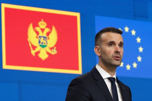 PROGLAŠENI DANI ŽALOSTI ZBOG TROSTRUKOG UBISTVA U CRNOJ GORI Spajić najavio i odlaganje početka školske godine