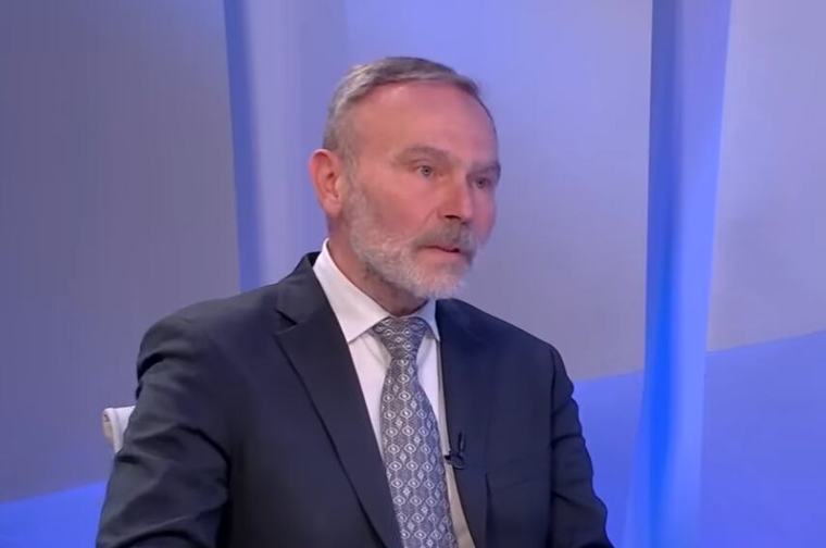 JEZIVE UVREDE ĐAKA NA RAČUN PROFESORA I DIREKTORA JOVINE GIMNAZIJE! Stojković: "Škola uvedena u spiralu nasilja" (VIDEO)