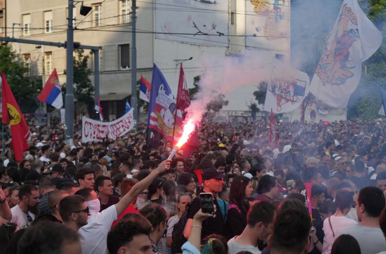 Bez plana i programa, ali sa laži o "prisluškivanju": Blokaderi održali konferenciju