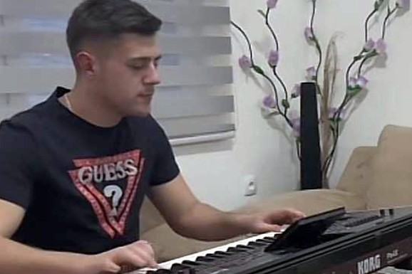 SRPSKI MUZIČAR (22) POGINUO U STRAVIČNOJ SAOBRAĆAJNOJ NESREĆI Kolege objavile potresnu poruku, reči kidaju dušu