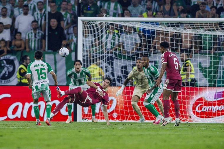 MAKAZICE ZA PAMĆENJE, A ONDA ŠOK! Ovo je mogao da bude gol sezone – kakva šteta! (VIDEO)