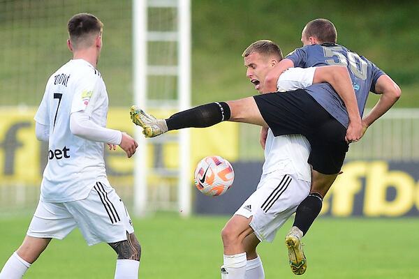 RADNIK RAZBIO ČUKARIČKI: Surduličani do velike pobede i skoka na tabeli