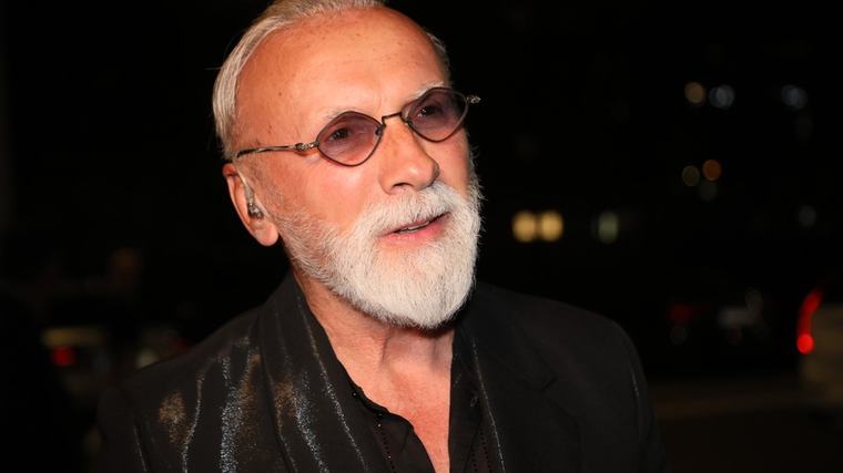 "NAGOVARAO SAM ŽENU DA SE PONOVO VENČAMO" Dino Merlin otkrio koji je bio Amelin odgovor: "Ovo je istinita priča"